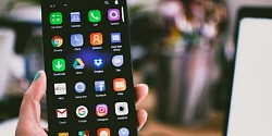 Jaka jest różnica między wyświetlaczem Amoled a LCD/LED Jaka jest różnica między wyświetlaczem Amoled a LCD/LED